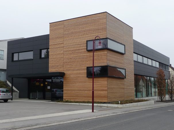 Neubau Büro- und Showroomgebäude Möbelmanufaktur in Deggenhausertal-Limpach | Ingenieurbüro J. Schnell Architekten + Ingenieure