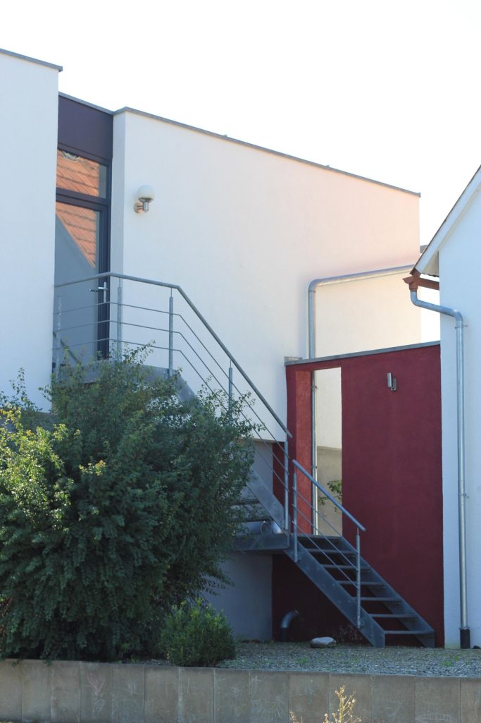 Aufstockung einer Wohnung auf ehemalige Baggergarage in Bad Saulgau | Ingenieurbüro J. Schnell Architekten + Ingenieure
